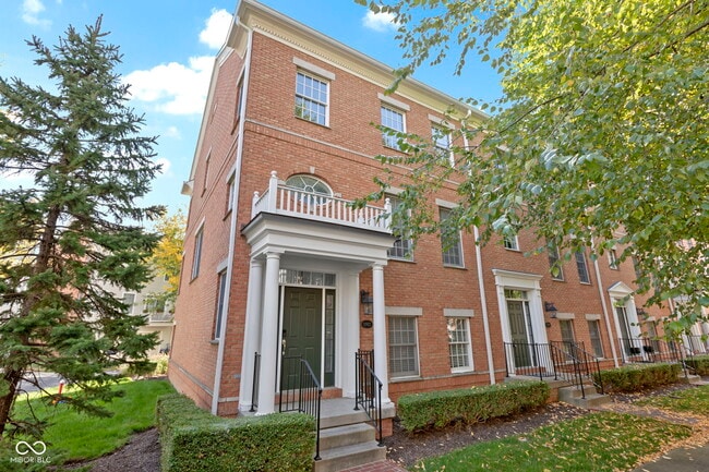 Building Photo - 12922 Ives Way