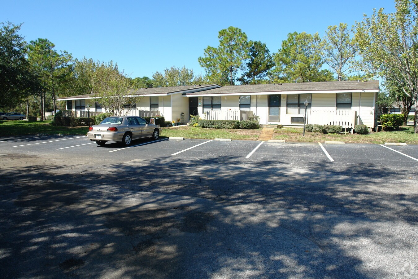 Moultrie Apartments - Moultrie Apartments