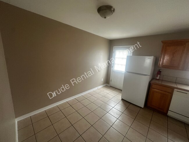 Photo - 14018 Virginia Dr