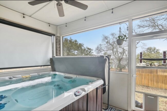 Photo - 8302 Elander Dr