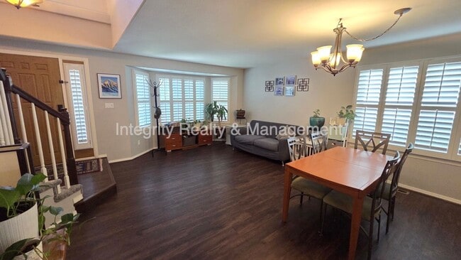 Photo - 3425 White Oak Ln