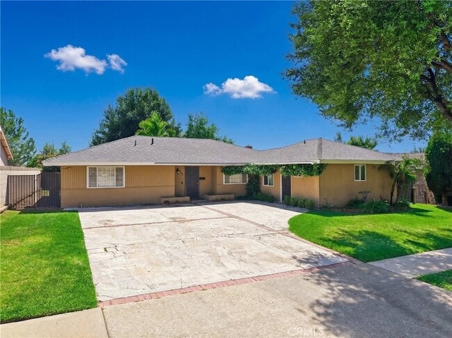 Photo - 524 E Ghent St