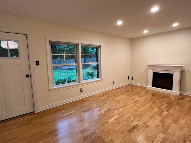 Photo - 821 S Henderson St