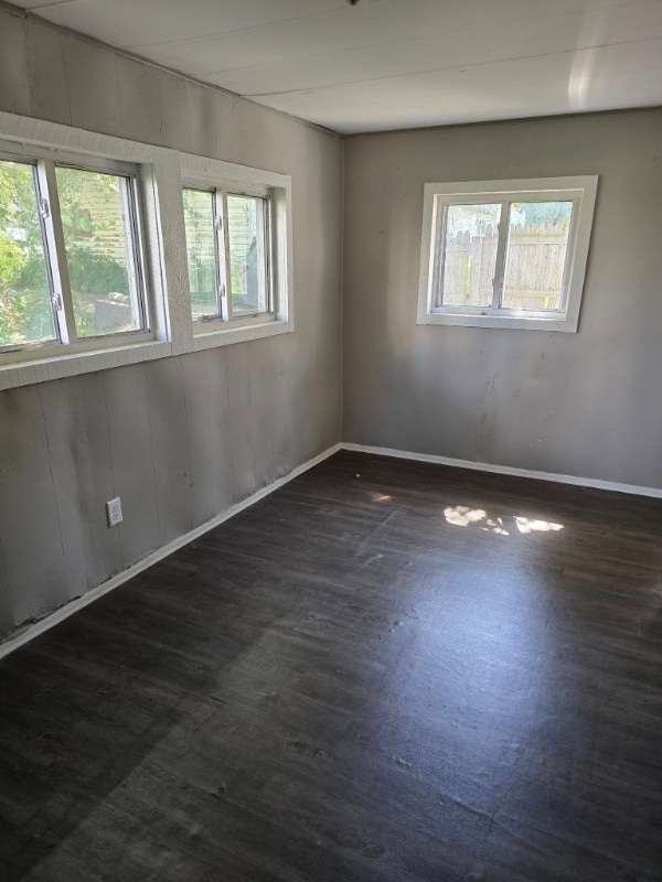 Photo - 401 Farrington Ave