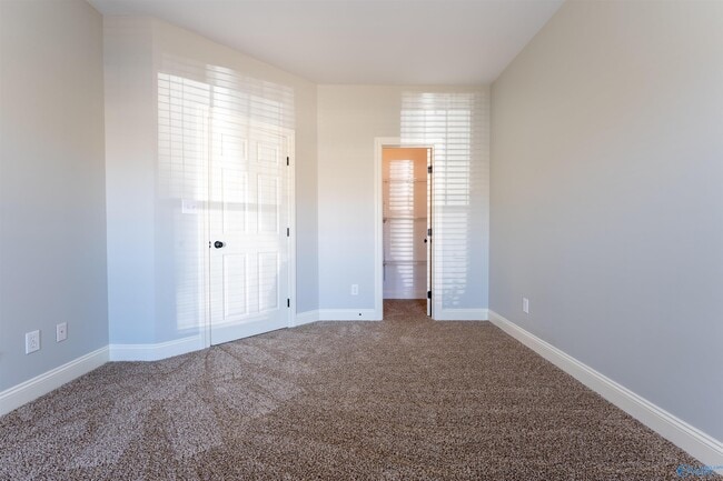 Photo - 525 W Mossyleaf Dr SW