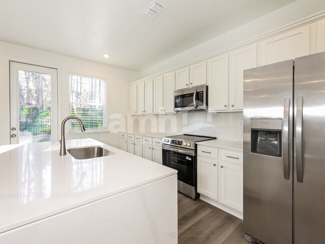 Photo - 1539 Aquamarine Dr