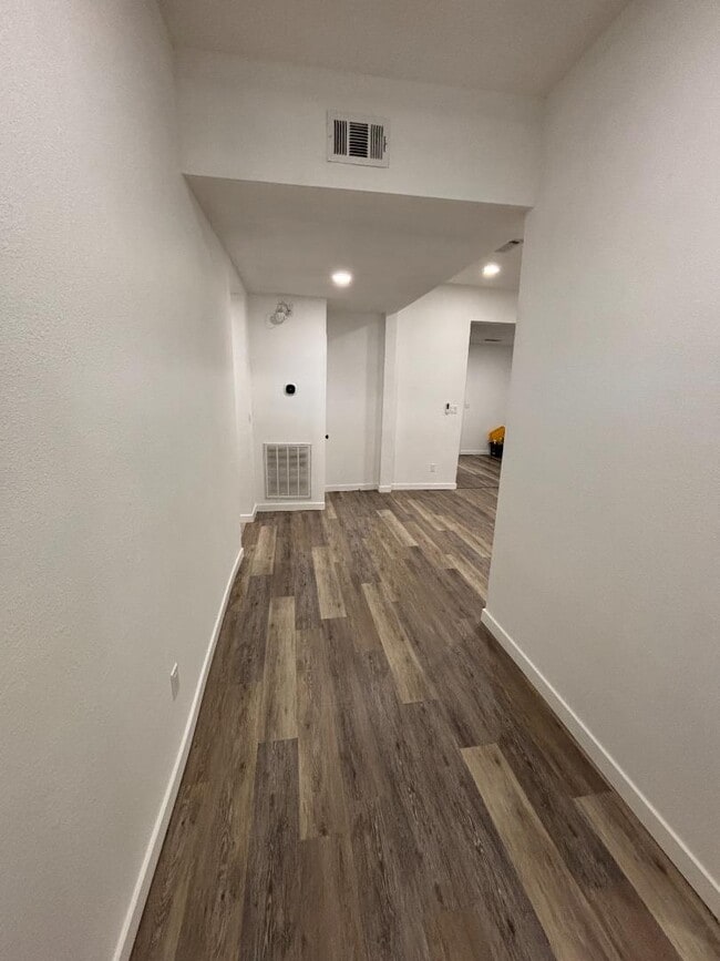 Photo - 309 N Allis St