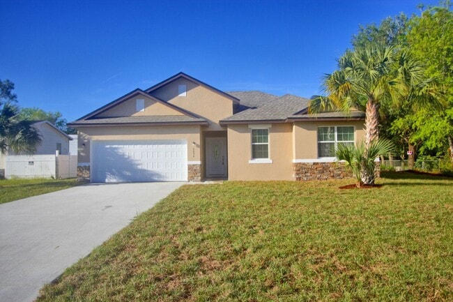 Building Photo - 5054 Marina Dr