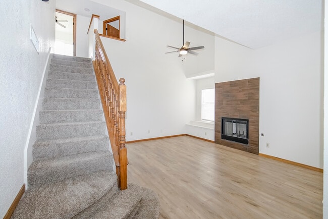 Photo - 929 Totonaca Ln