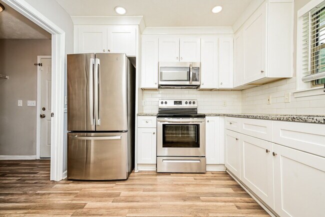 Photo - 2921 Sunset Ct