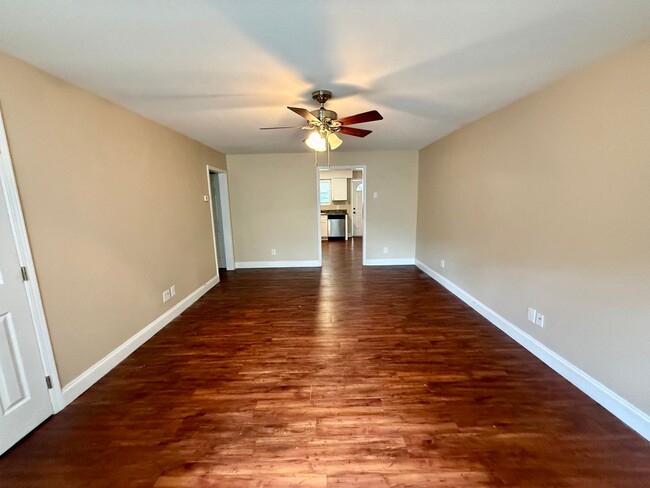 Photo - 2 Bedroom / 1 Bath Apt. - Johnson City