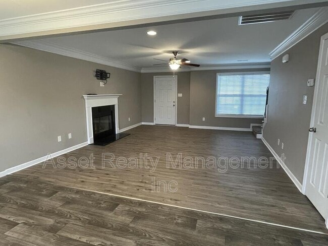 Photo - 8107 Cambridge Reserve Dr