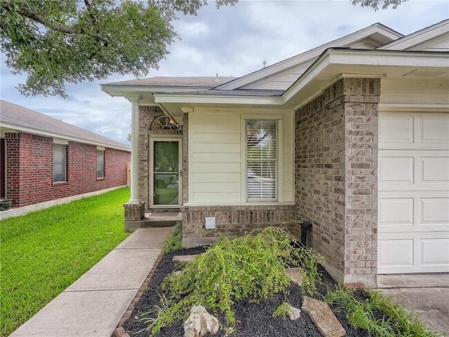 Photo - 3215 Port Anne Way