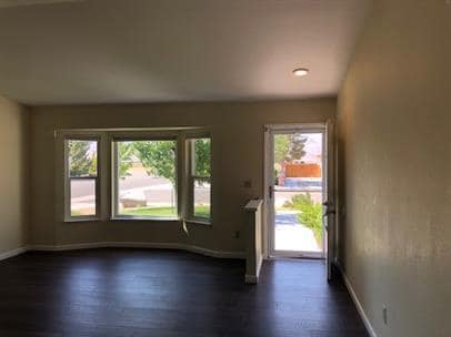Photo - 101 Woodlake Ct