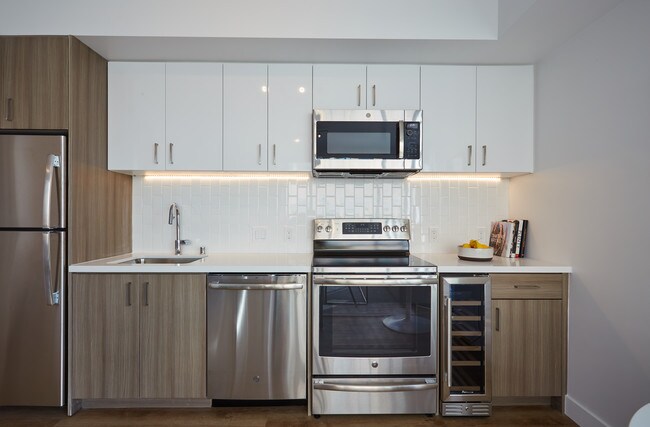 Photo - The Mariposa