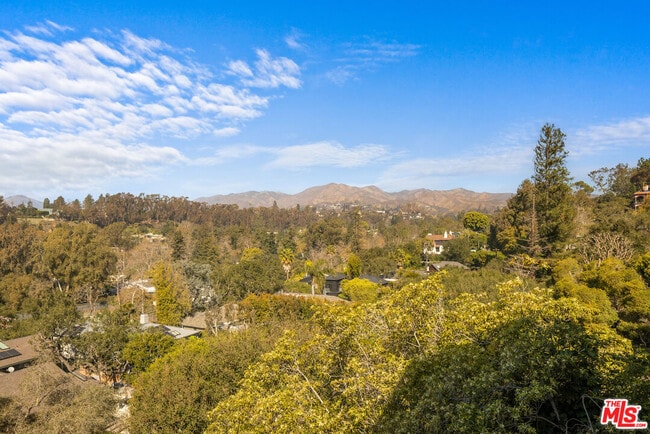 35 Haldeman Rd