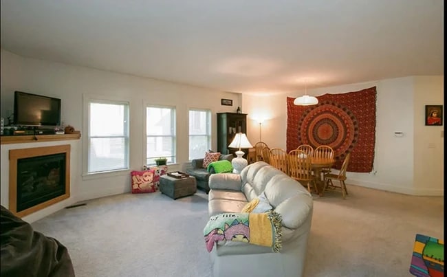 Photo - 330 Ridgeland Avenue