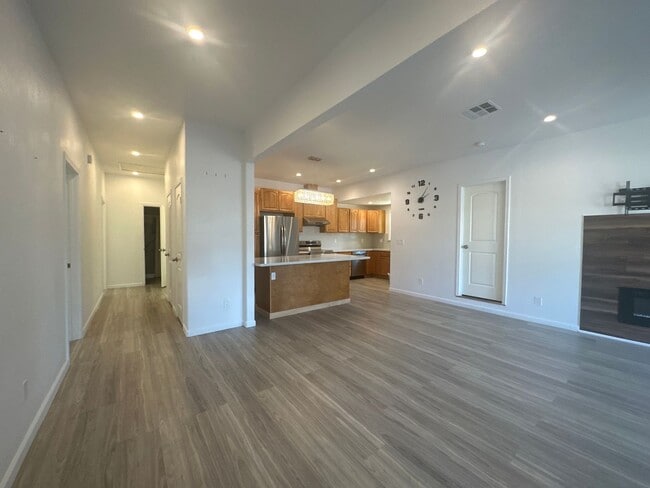 Photo - 1606 E San Fernando St