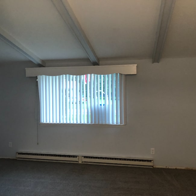364 Elm Dr