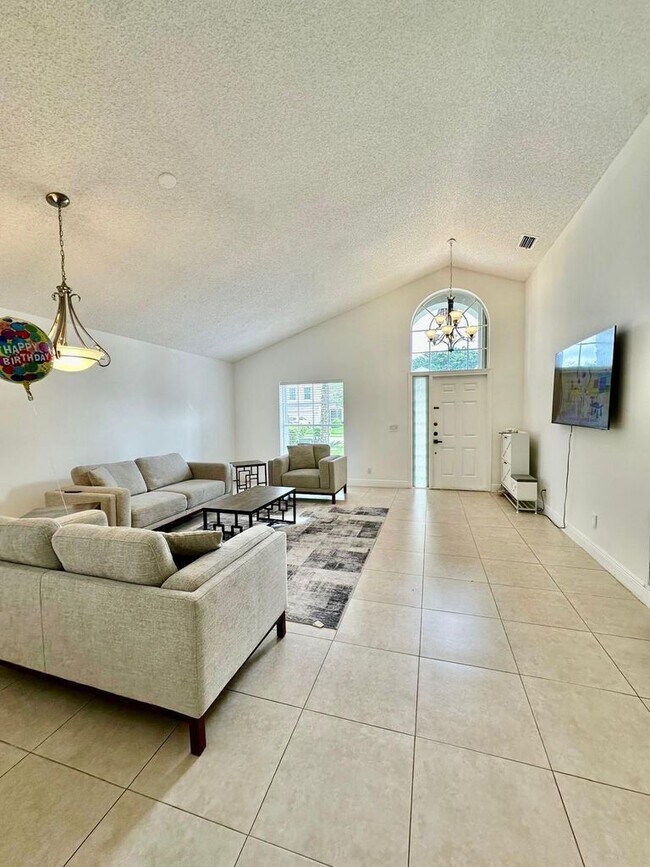 Photo - 22449 Middletown Dr