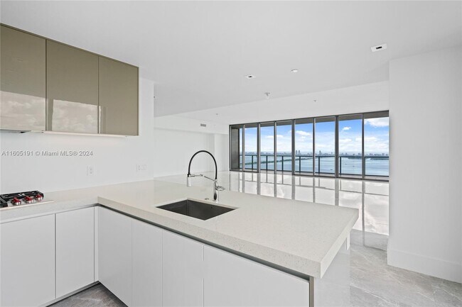 Photo - 788 NE 23rd St