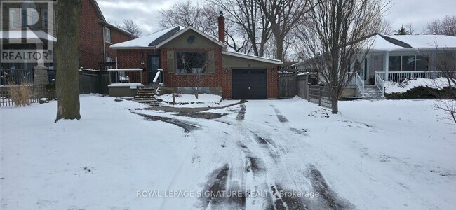 Photo - 16 Muir Dr
