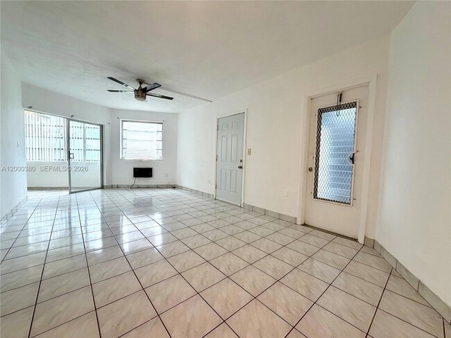 Photo - 1701 NE Miami Gardens Dr