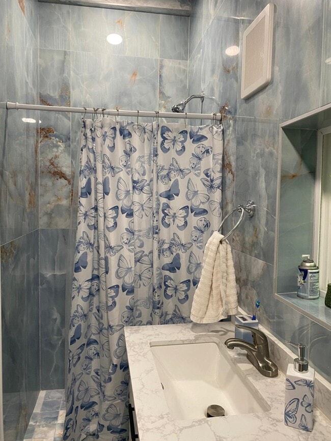 Building Photo - 25845 Peach Dr Rental