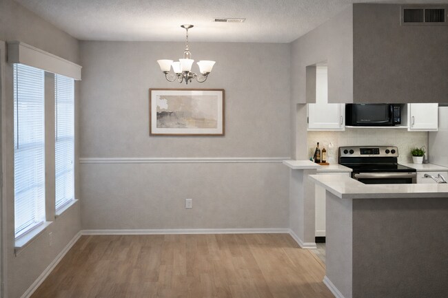 Photo - 14343 Judson Rd Unidad 601