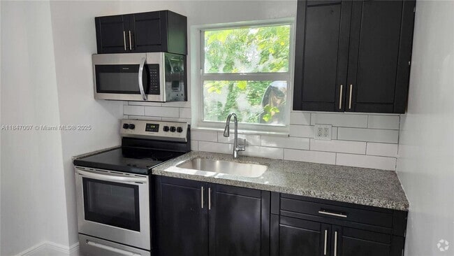 Building Photo - 164 NW 69th St Rental
