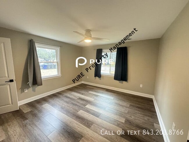 Photo - 842 White Oak Dr