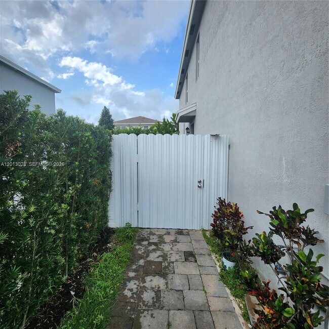 Photo - 13245 SW 271st Ter Unidad 1