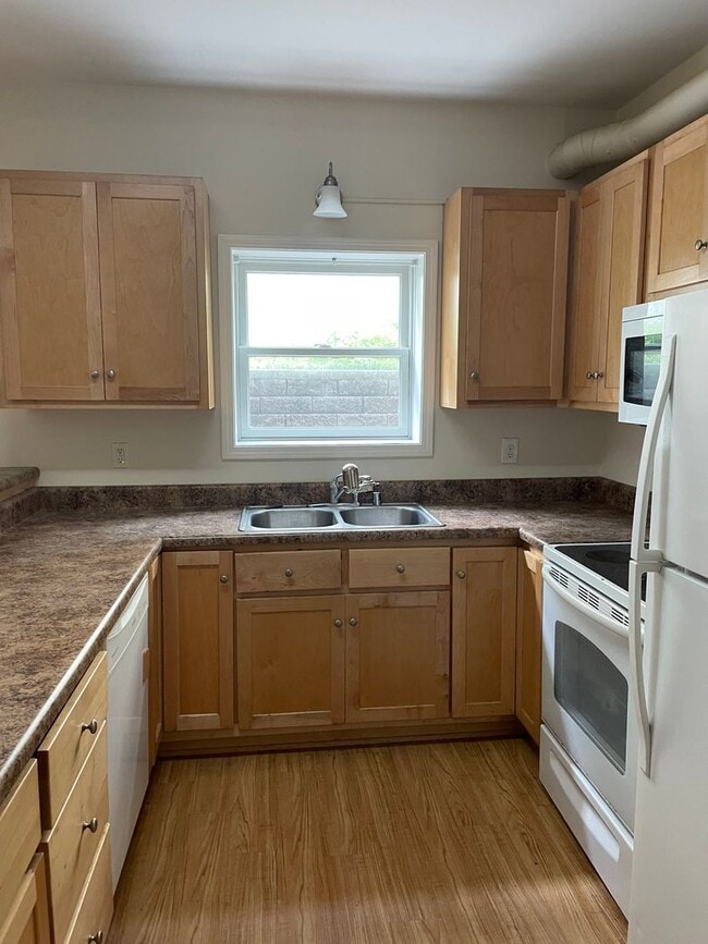 1227 High St Unit A
