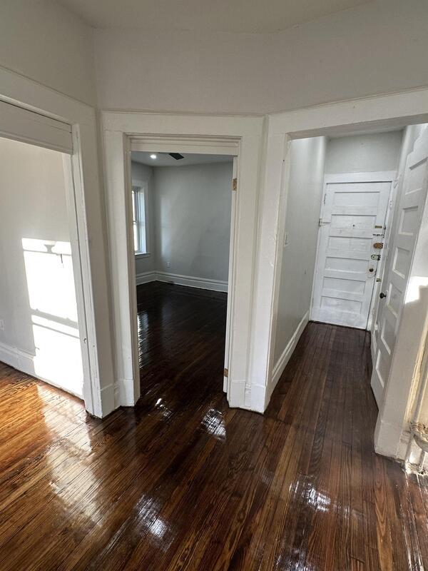 Photo - 115 N 5th Ave