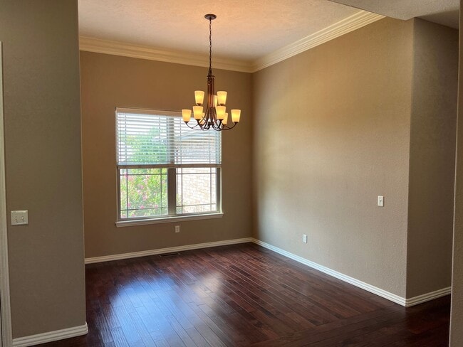 614 Galileo Dr