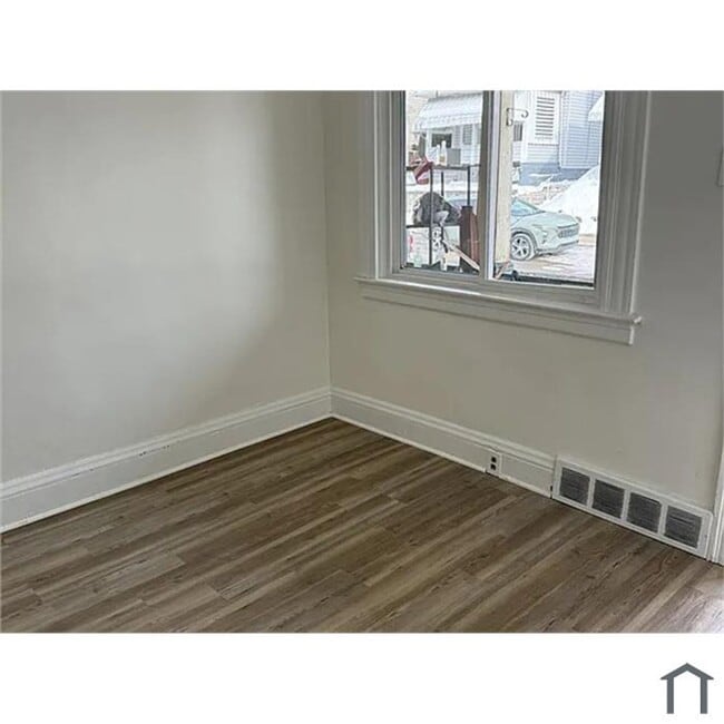 Photo - 532-532 1/2 Vermont Ave Unit 532 #1