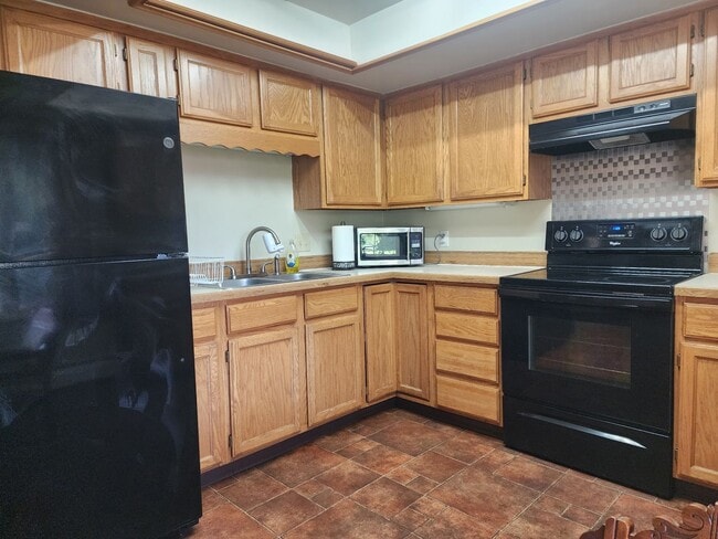 Building Photo - 542 Avenue C Unit 1/2 Rental