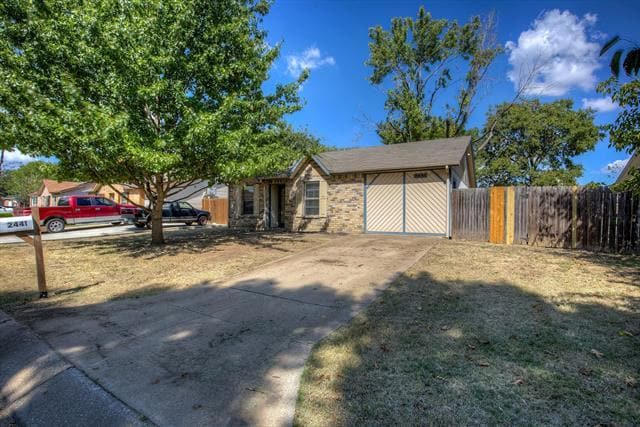 Photo - 2441 Sweetwood Dr