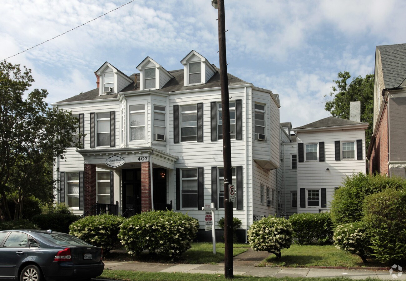Photo - Leache Wood Apartments