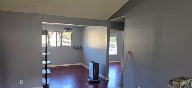 Photo - 96 Streamwood