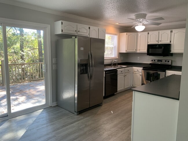 Photo - 921 Hurricane Ct