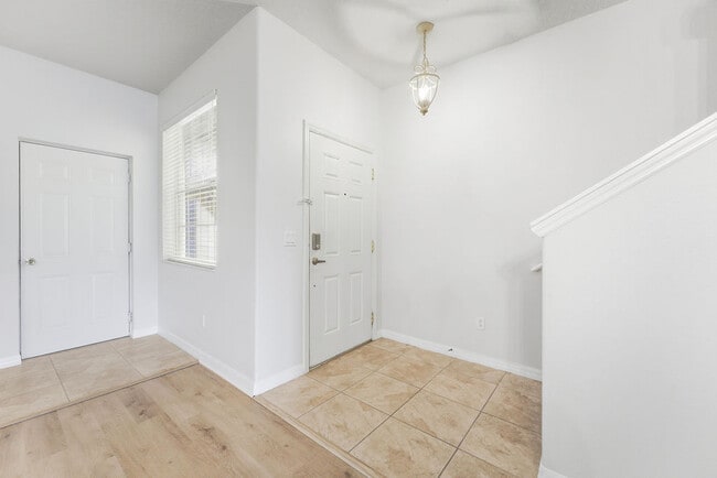 Photo - 2795 Oakwater Dr