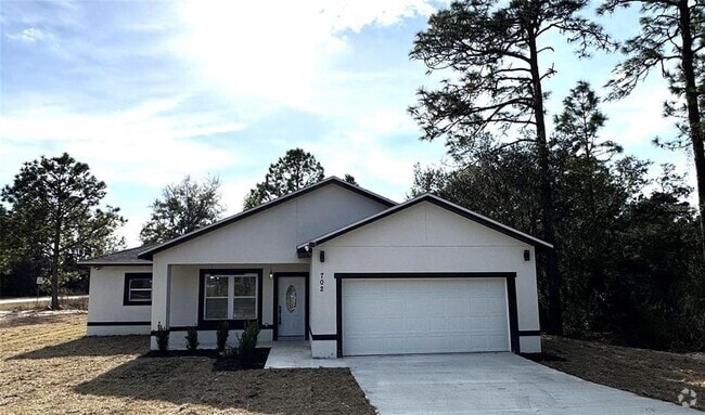 Building Photo - 702 Marion Oaks Manor Rental
