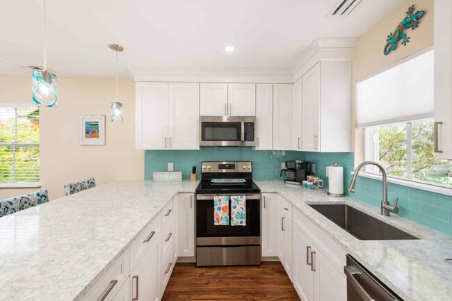 Photo - 1075 Duval St Unit R12