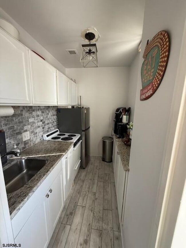 Photo - 2721 Boardwalk Unit 1608