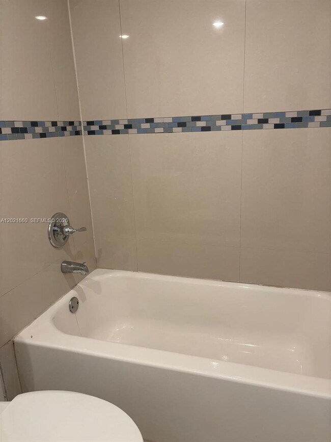 Photo - 7120 NW 179th St Unit 106