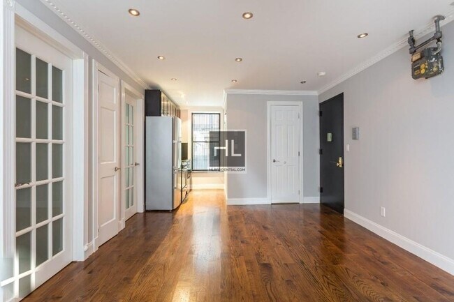 Building Photo - AVE A Rental