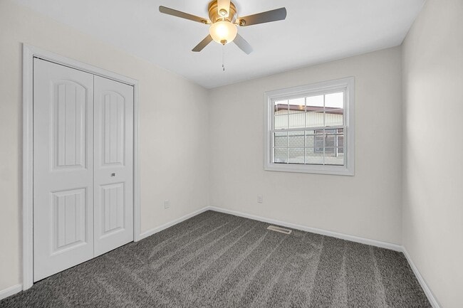 Photo - 368 Raven Ct