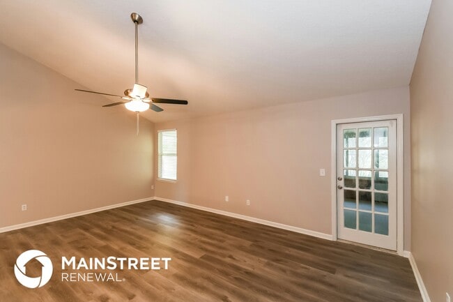 Photo - 8478 Starbrite Court