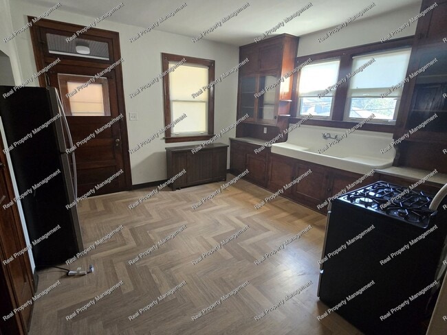 Photo - Charming 3 Bedroom Bungalow